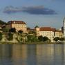 Aussenansicht Dürnstein und Schloss, © Hotel Schloss Dürnstein GmbH Aussenansicht Dürnstein und Schloss, © Hotel Schloss Dürnstein GmbH