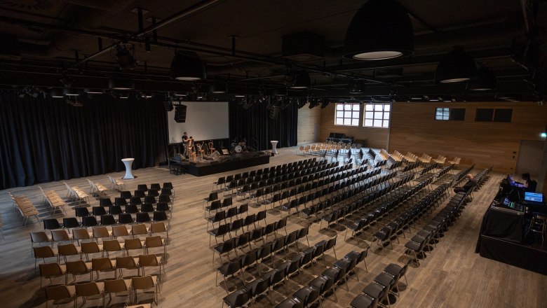 Veranstaltungshaus Moment, großer Saal, © Benjamin Wald