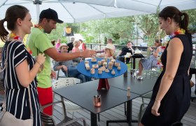 TEAMbuilder - Let's play, &copy; TEAMbuilder