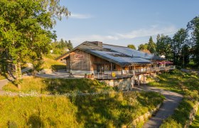 Theater- und Feriendorf K&ouml;nigsleiten, das MOMENT Veranstaltungszentrum, &copy; www.mussil.eu
