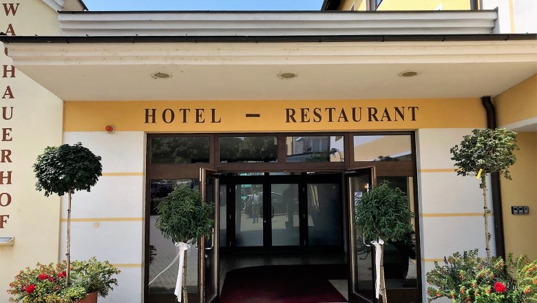 hoteleingang_quer_c_wachauerhof, &copy; Wachauerhof