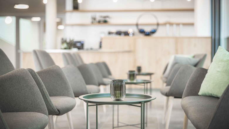 Lobby Bar im Hotel Schloss Haindorf, &copy; Hotel Schloss Haindorf, KRAL Wachsmann Verlag