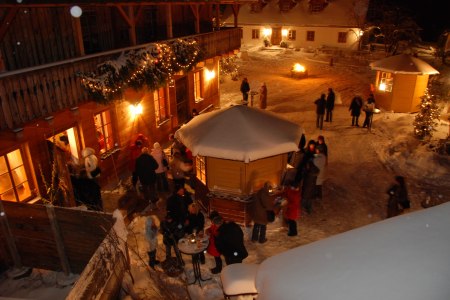 Steinschaler Dörfl, Dorffest im Winter, © Steinschaler Naturhotels