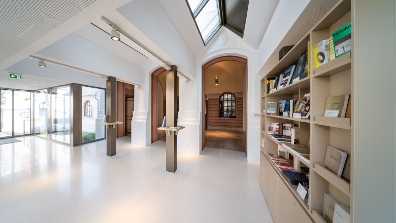 Ehemalige Synagoge, Foyer, &copy; Pfoser ZT_Herfert