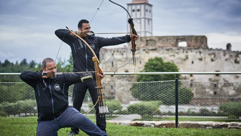 Schallaburg, Bogenschie&szlig;en, &copy; Foto Glei&szlig;