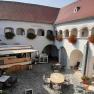 Innenhof mit Restaurant, &copy; vierzigerhof