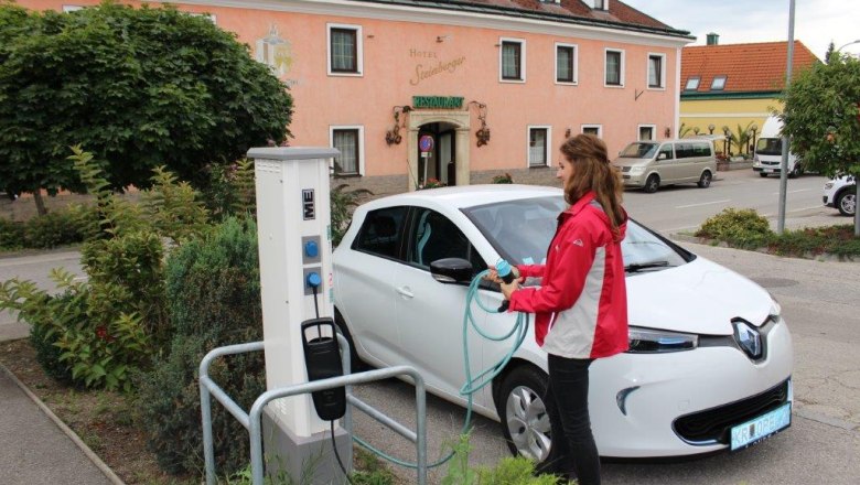 Stromtankstelle, &copy; Das Steinberger